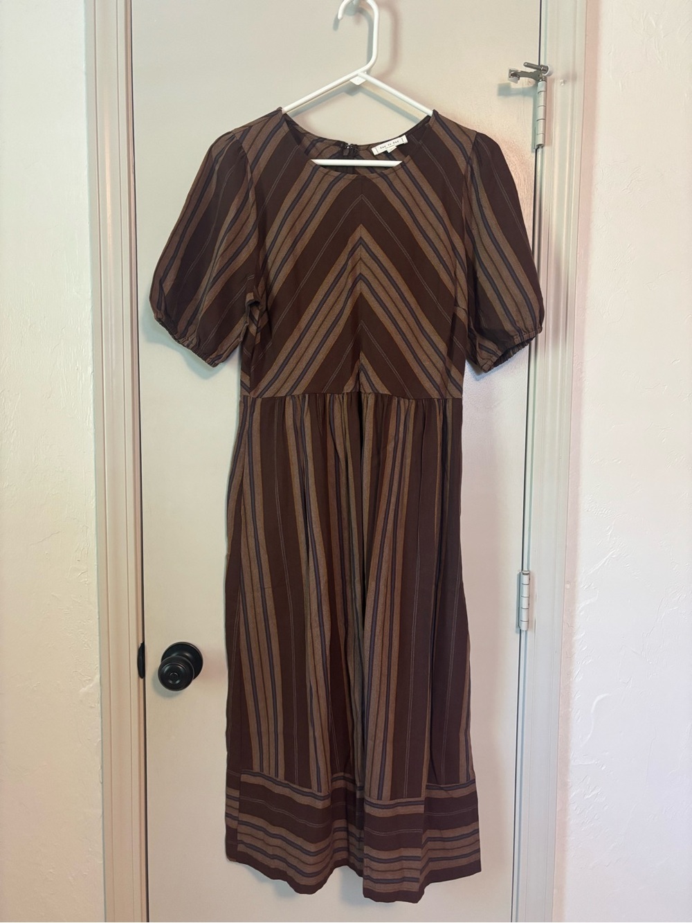 Day to Day Brown Striped Midi Dress | Size Large